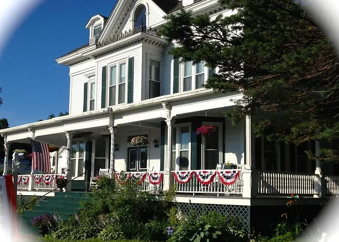 Center Harbor Sutton House B & B