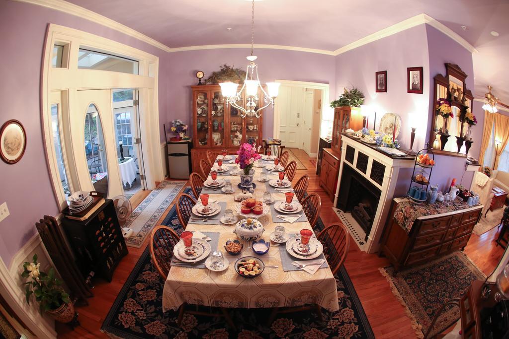 Sutton House Bed & Breakfast
