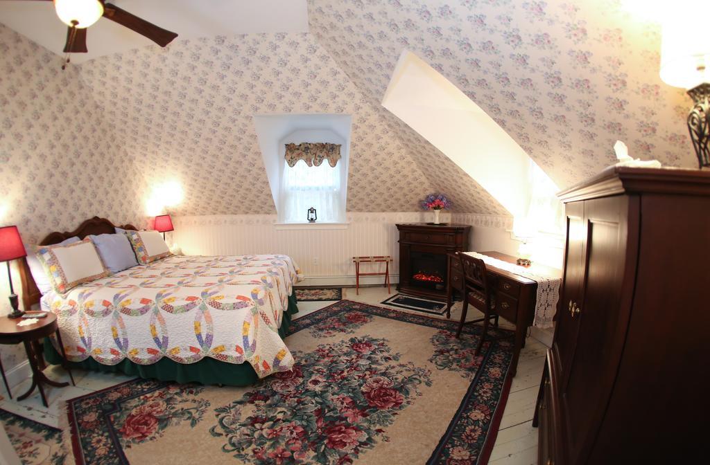 Sutton House Bed & Breakfast