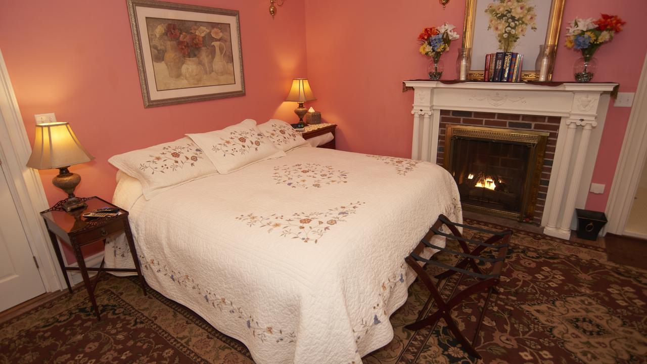 Sutton House 3*