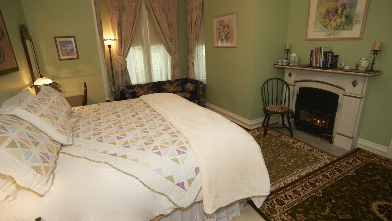 Sutton House 3*