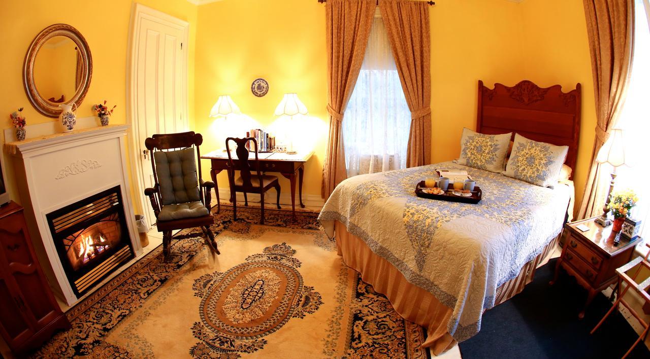 Sutton House Bed & Breakfast 3*