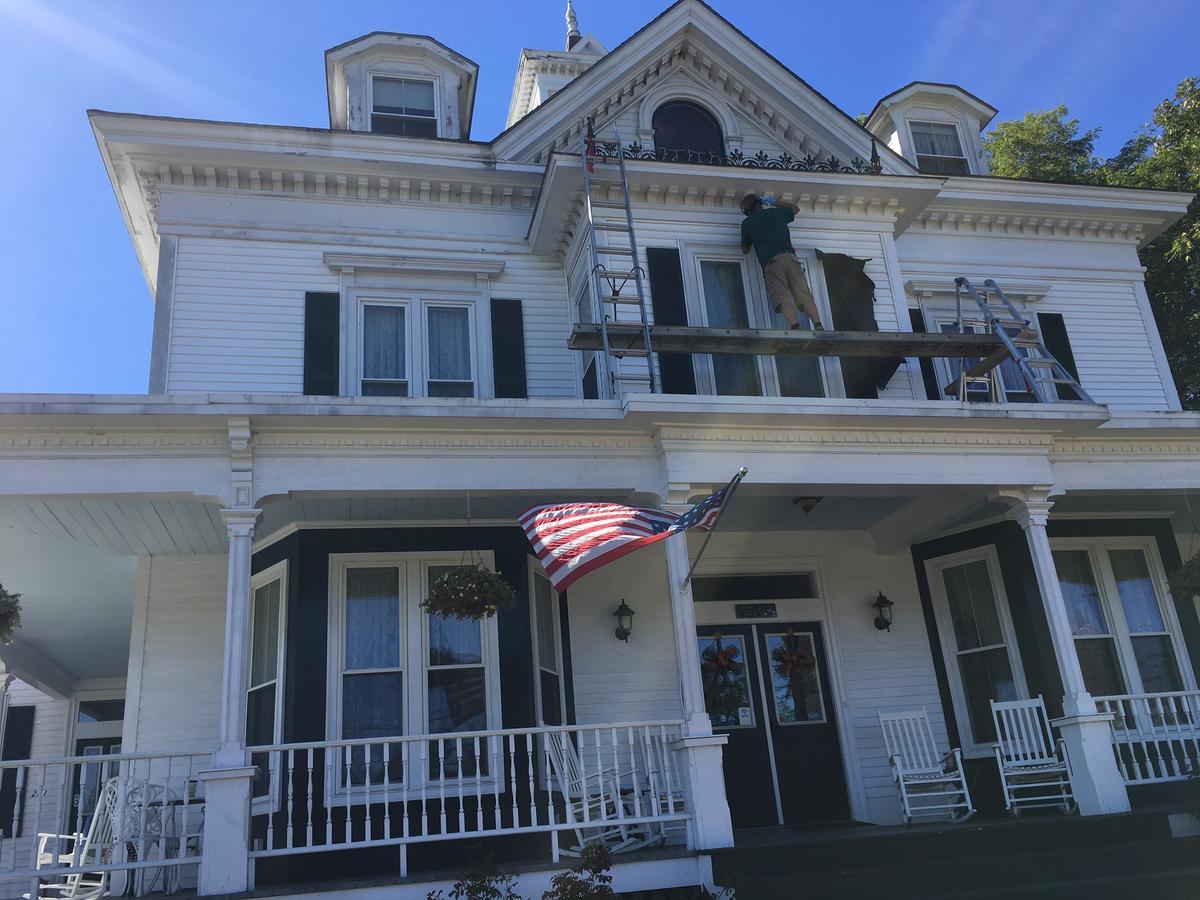 Sutton House 3* Center Harbor